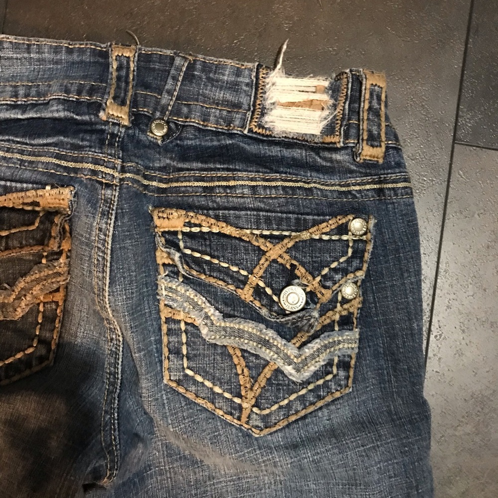 Capris - Picture 5 of 5